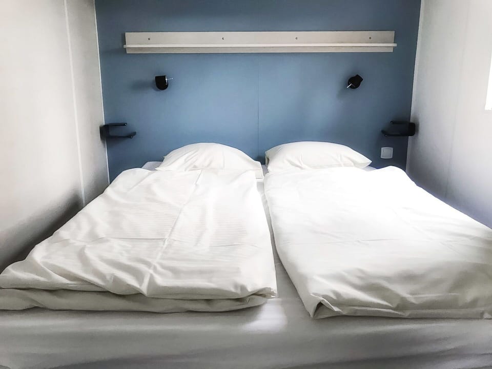 Property, Furniture, Building, Comfort, Window, Interior Design, Wood, Floor, Pillow, Bed Frame