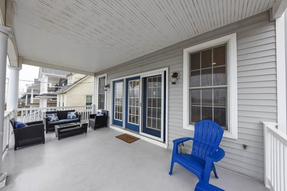 Large covered deck 