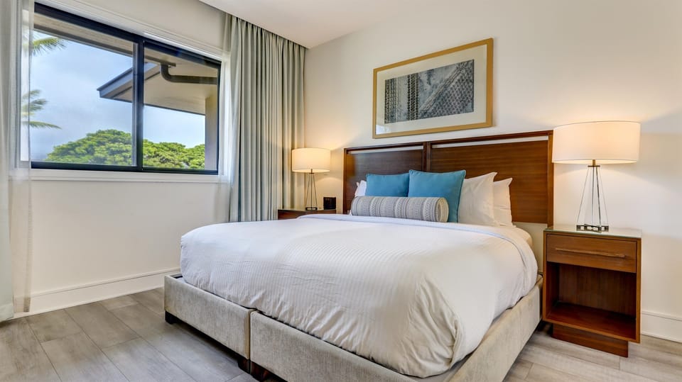 15D Third Bedroom - King or Twin Bed