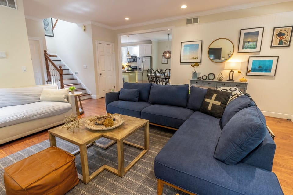 Main Level  | Living Room