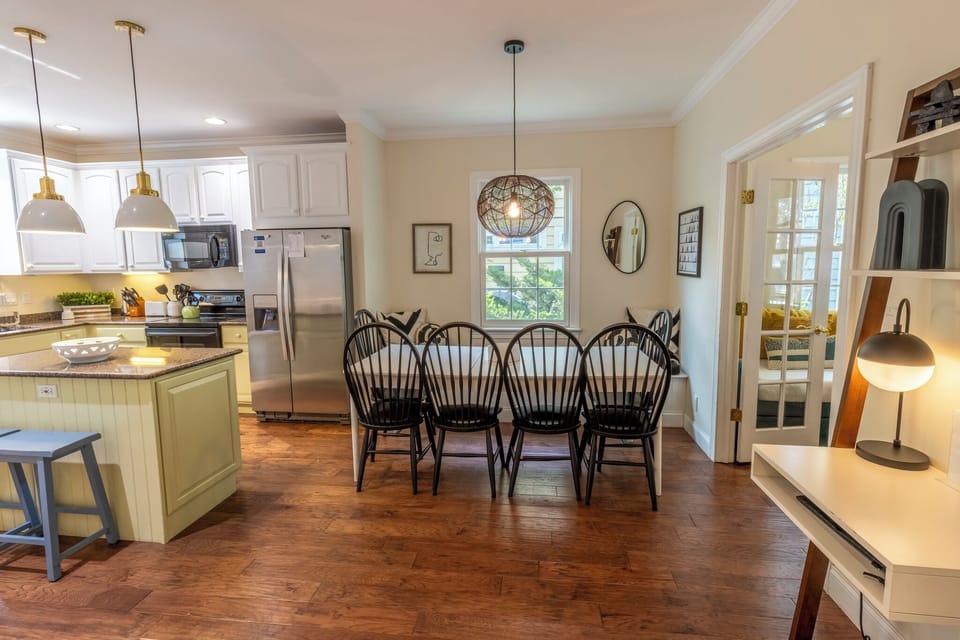 Main Level | Dining Room | Kitchen