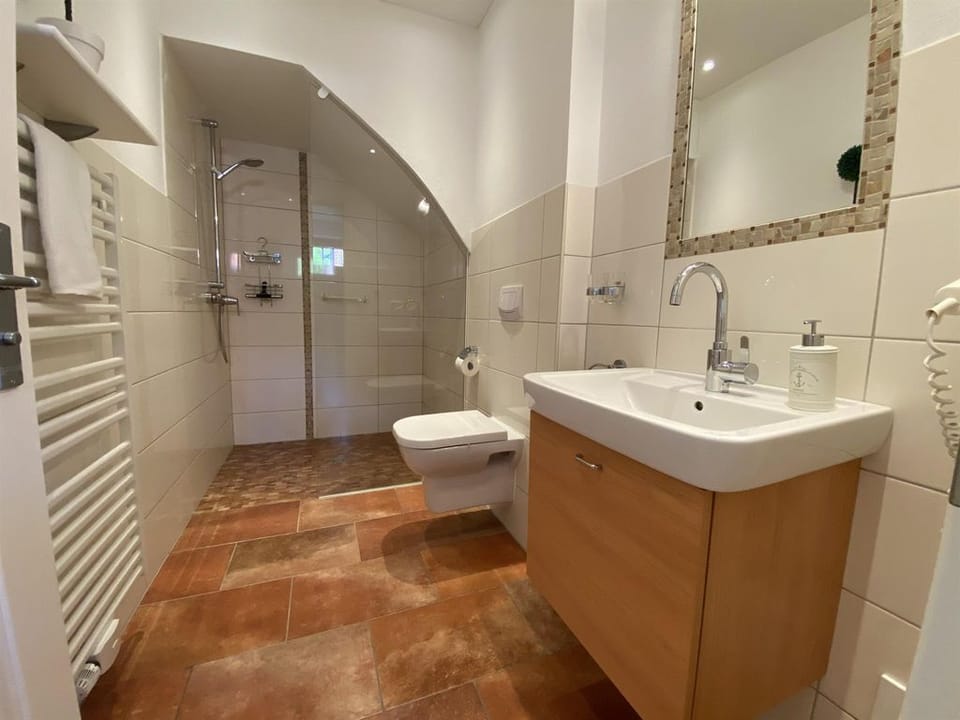 Bummert I OG - Oltmanns Ferienhaus Bummert am Hafen Apartment in Norden
