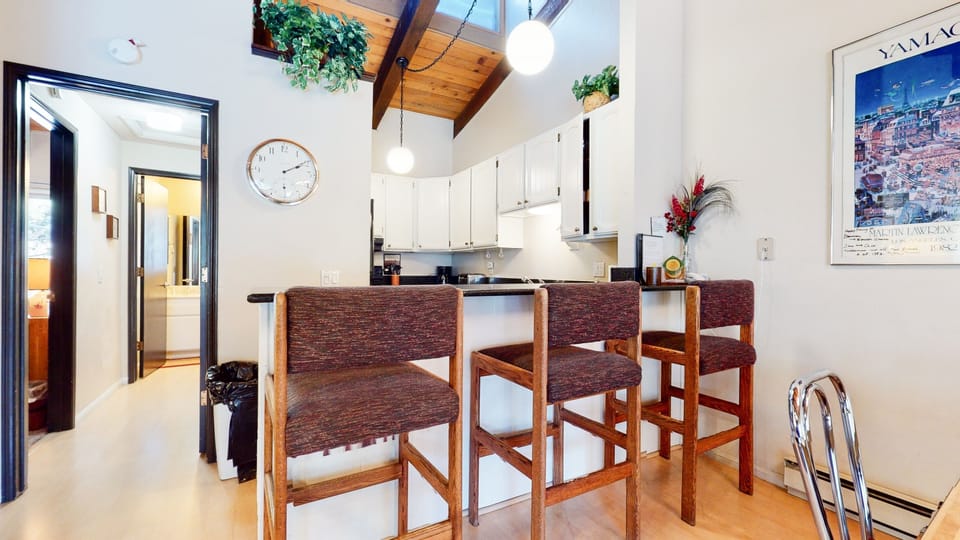 Dining Room, Dining Table, Table, Indoors, Furniture