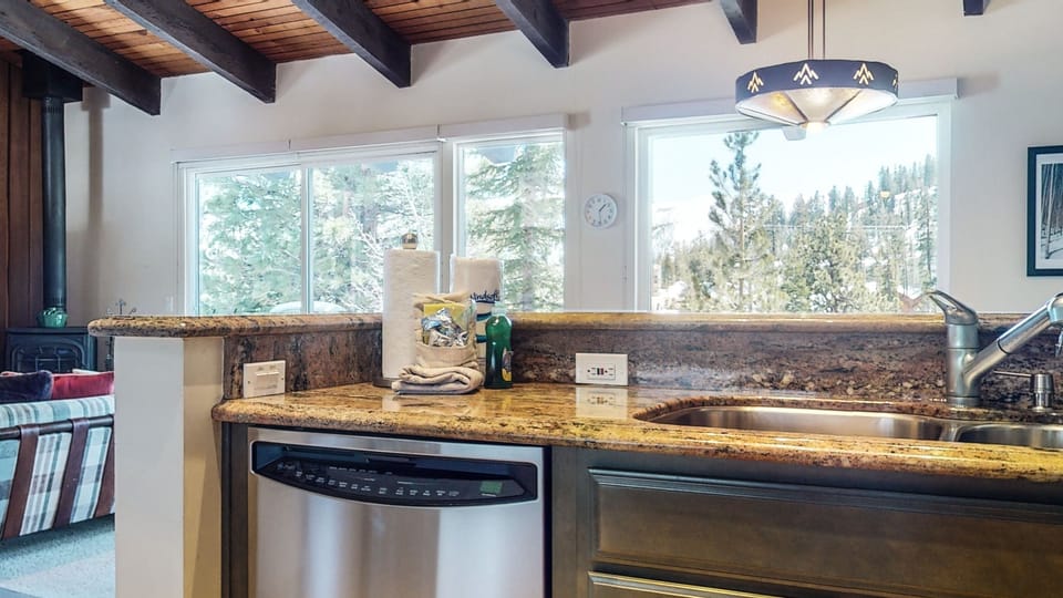 Indoors, Sink, Sink Faucet, Kitchen, Lamp