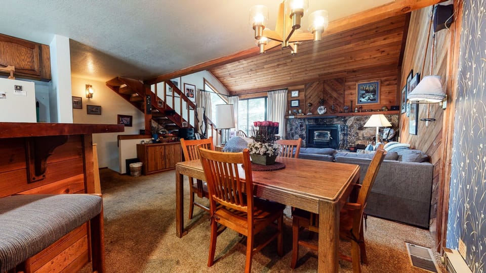 Hardwood, Chair, Furniture, Flooring, Floor