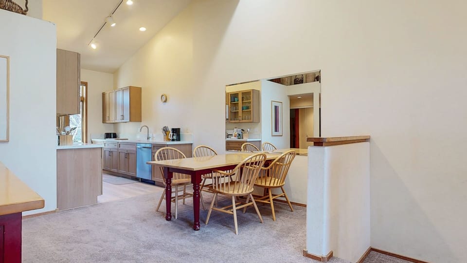 Dining Room, Dining Table, Furniture, Indoors, Table