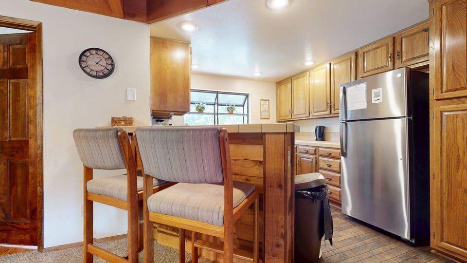 Indoors, Hardwood, Chair, Furniture, Appliance
