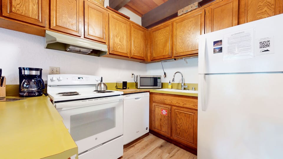 Indoors, Kitchen, Appliance, Microwave, Oven