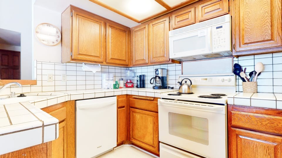 Indoors, Kitchen, Microwave, Oven, Sink