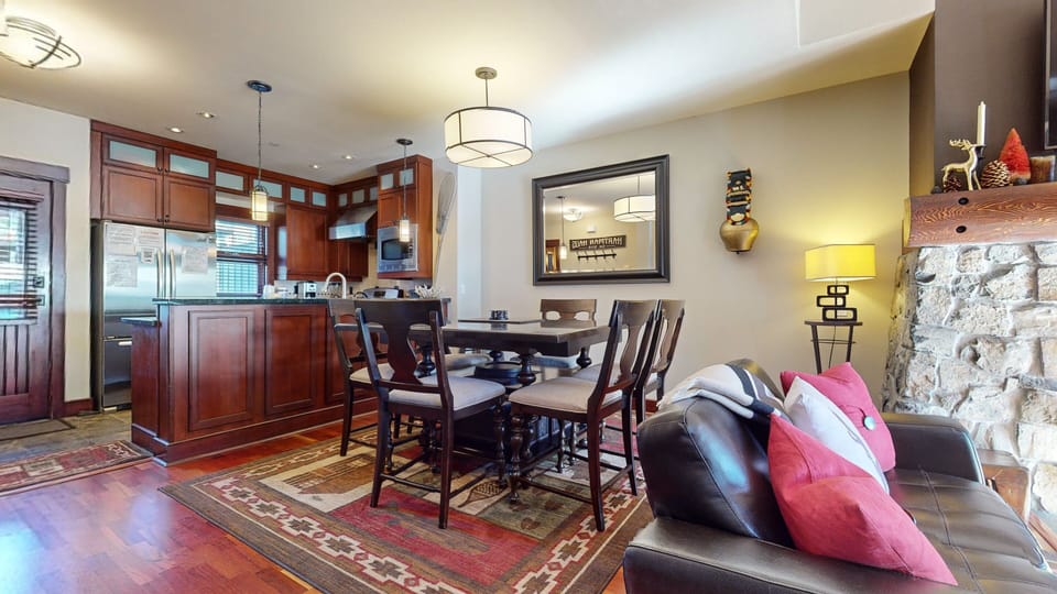 Dining Room, Dining Table, Furniture, Indoors, Table