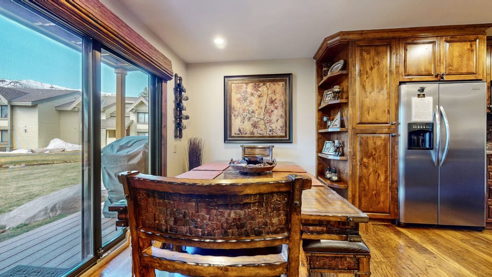 Indoors, Hardwood, Chair, Furniture, Appliance