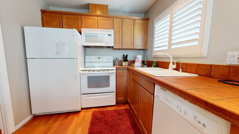 Indoors, Room, Hardwood, Kitchen, Flooring