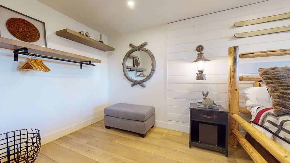 Indoors, Hardwood, Floor, Home Decor, Flooring