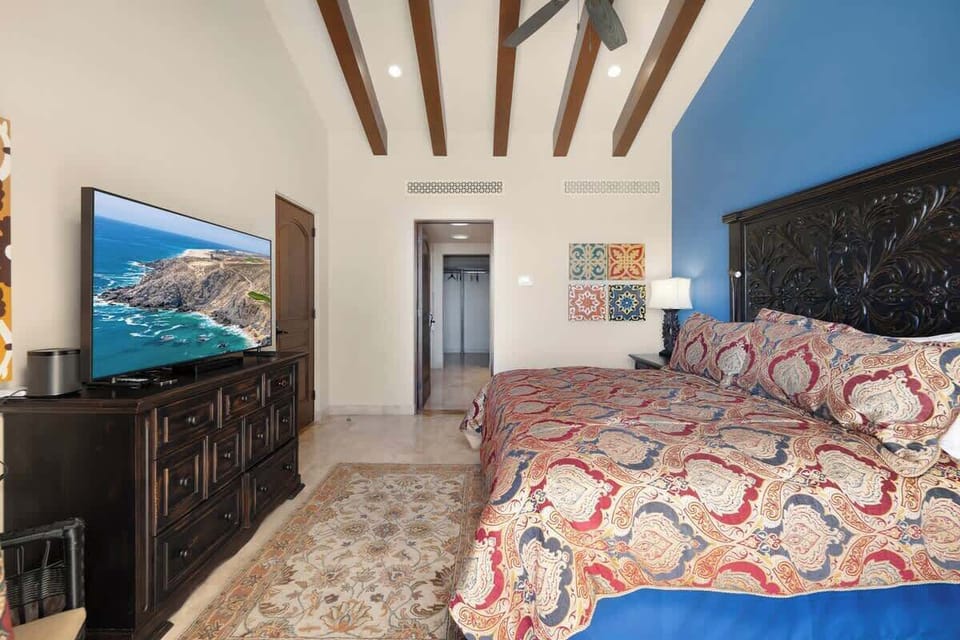 Bedroom 3 with King size bed