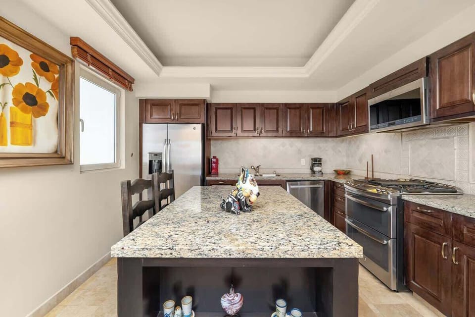 Fully equipped kitchen