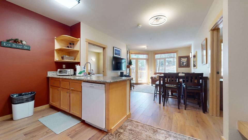 Indoors, Floor, Flooring, Hardwood, Kitchen