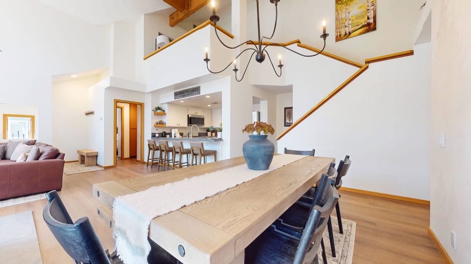 Architecture, Building, Dining Room, Dining Table, Furniture