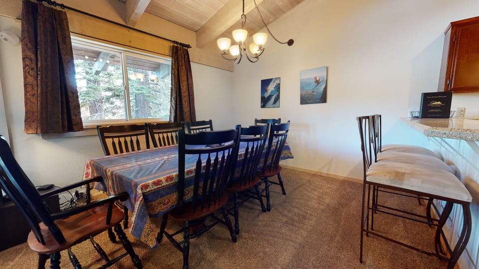 Flooring, Hardwood, Chair, Furniture, Floor