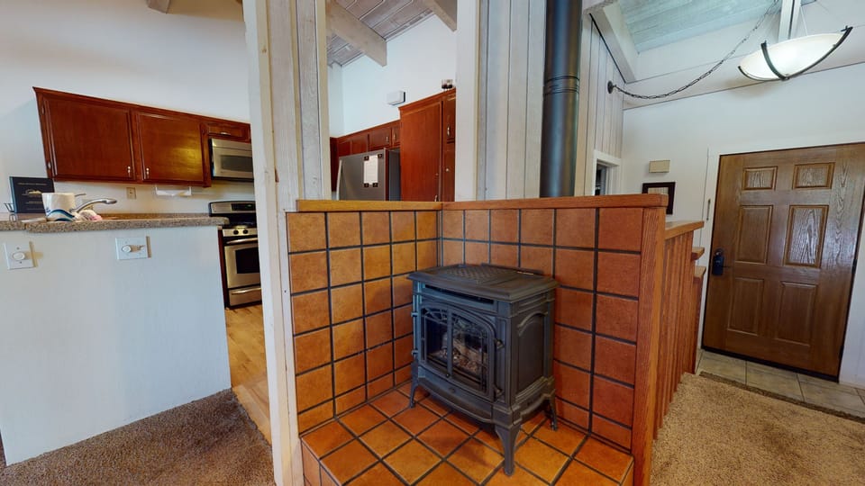 Flooring, Floor, Indoors, Furniture, Oven