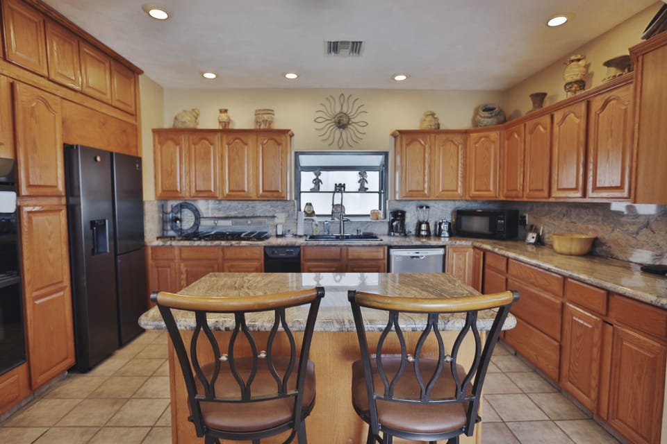 Fully equipped kitchen