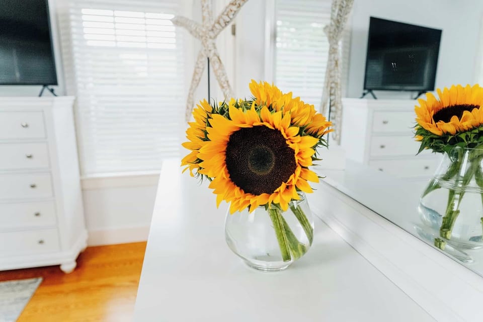 11 Nantucket Vacation Rental Home SecondFloor Bedroom Ensuite 5