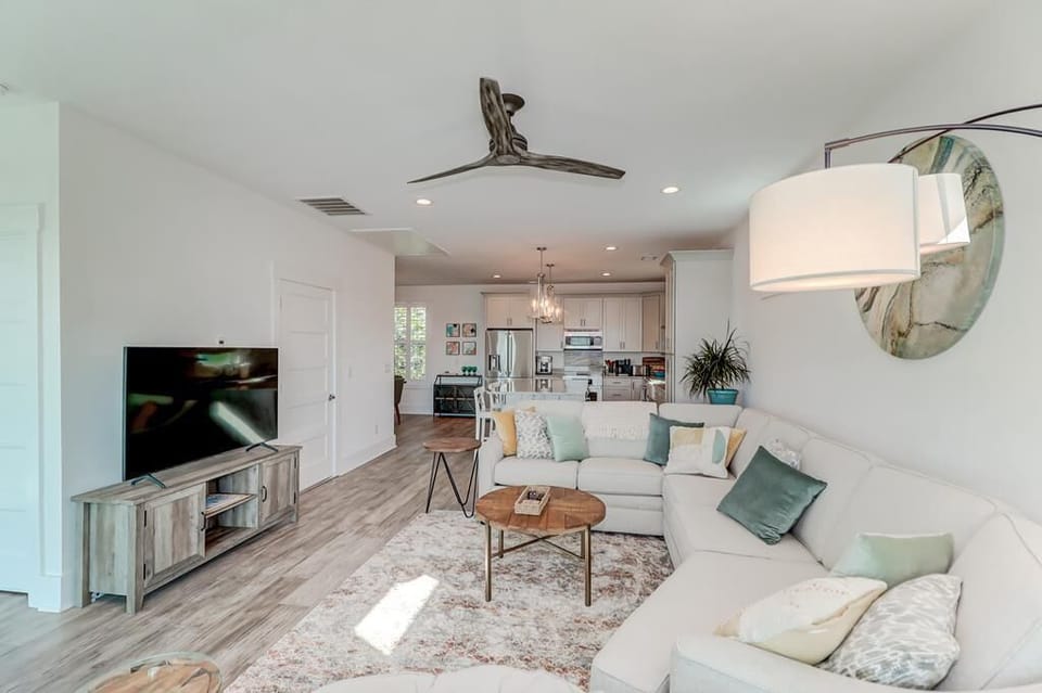 Living Room & Kitchen - Open Floor Plan