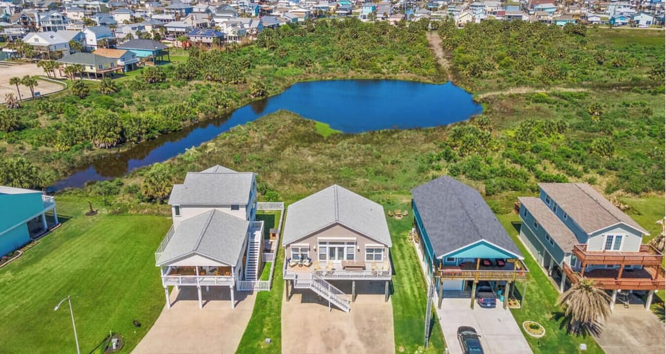 Welcome to Villa La Isla by BeachBox