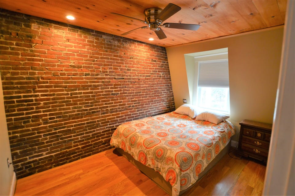 Queen size bed