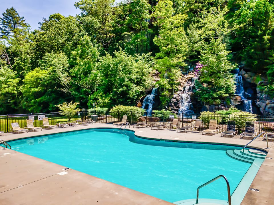 Outdoor Pool open Memorial Day Weekend through Labor Day! Bear Creek Crossing Resort Pool