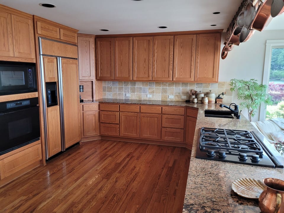 Full Kitchen
