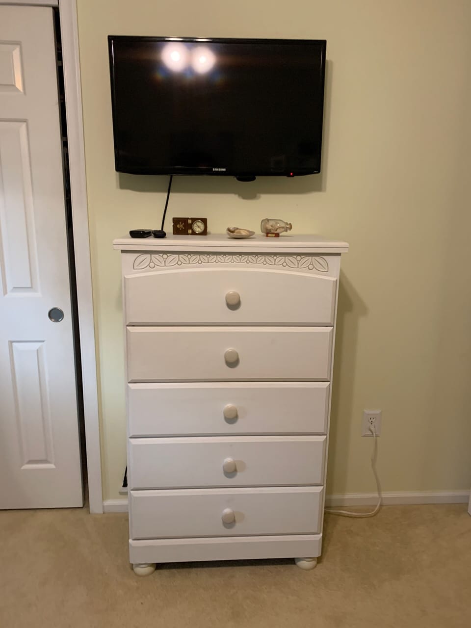Tv and chest in bedroom 3