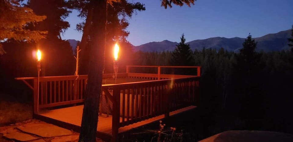 Romantic evenings in the hot tub are unforgettable! (Temporarily unavailable)