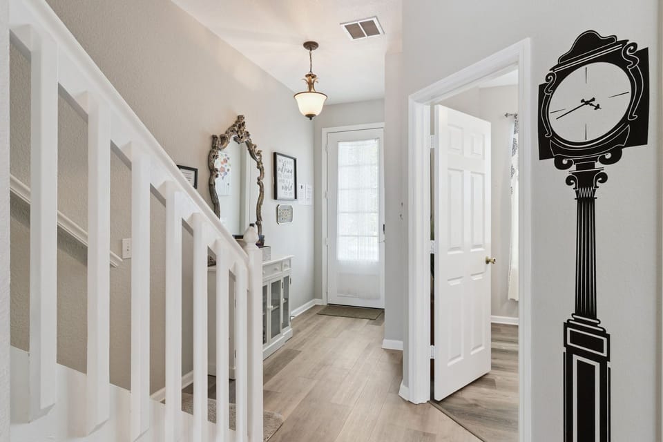 Light and Bright Entryway