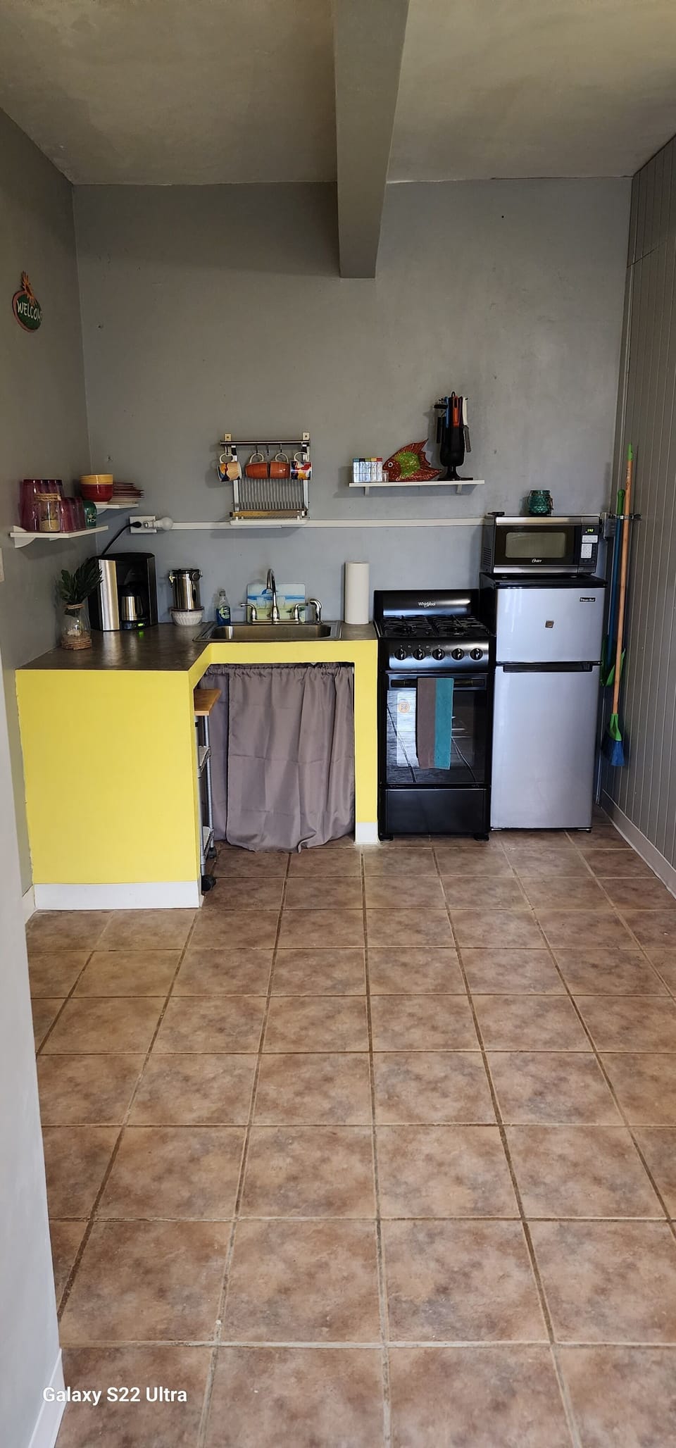 Galley Style Kitchen (stove/oven, Fridge/Freezer, Microwave & Coffee Maker