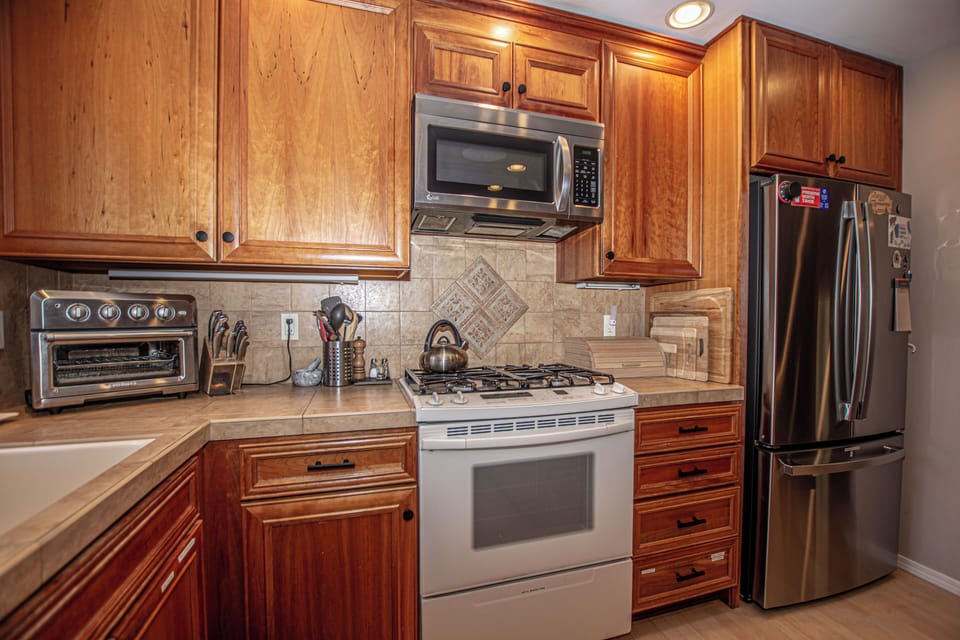 Lake Forest 114 - Kitchen Stove