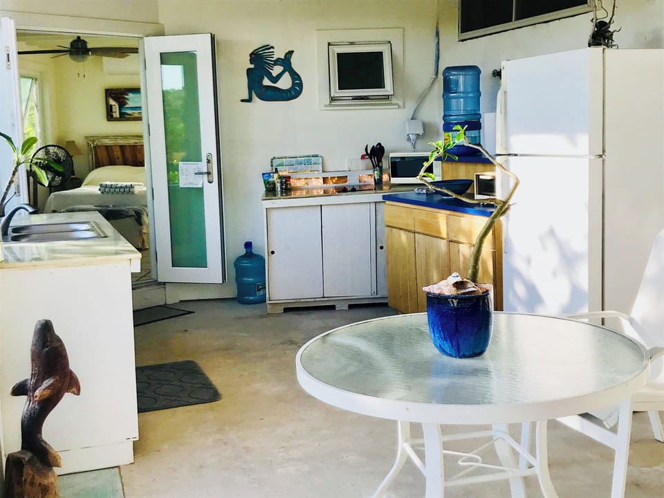 Kitchen and dining space. 