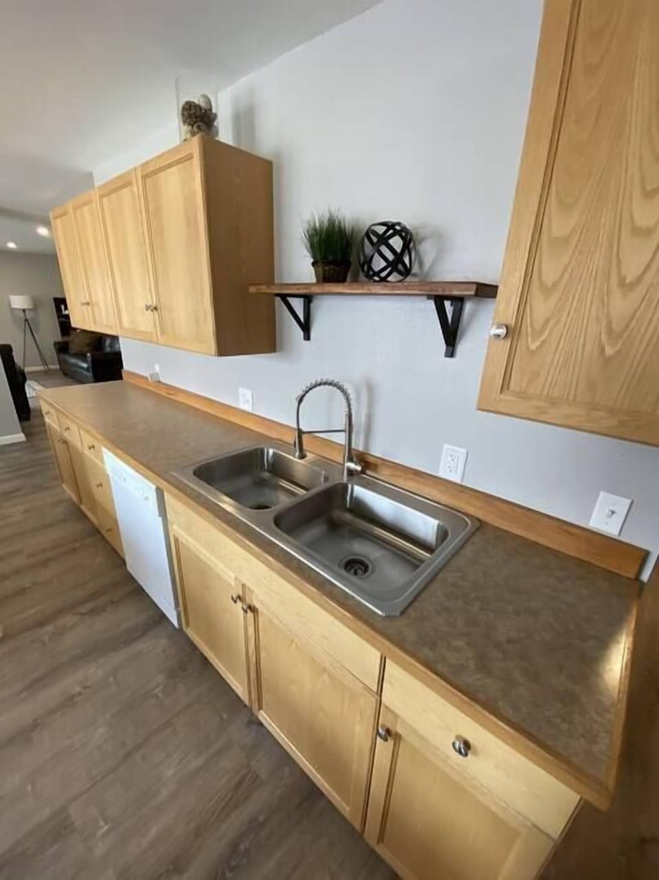 Kitchen Area (3)