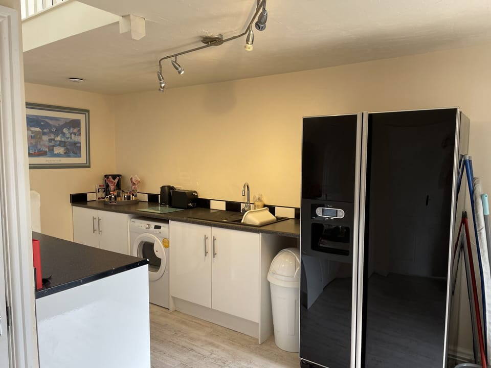 Kitchen barn suite 