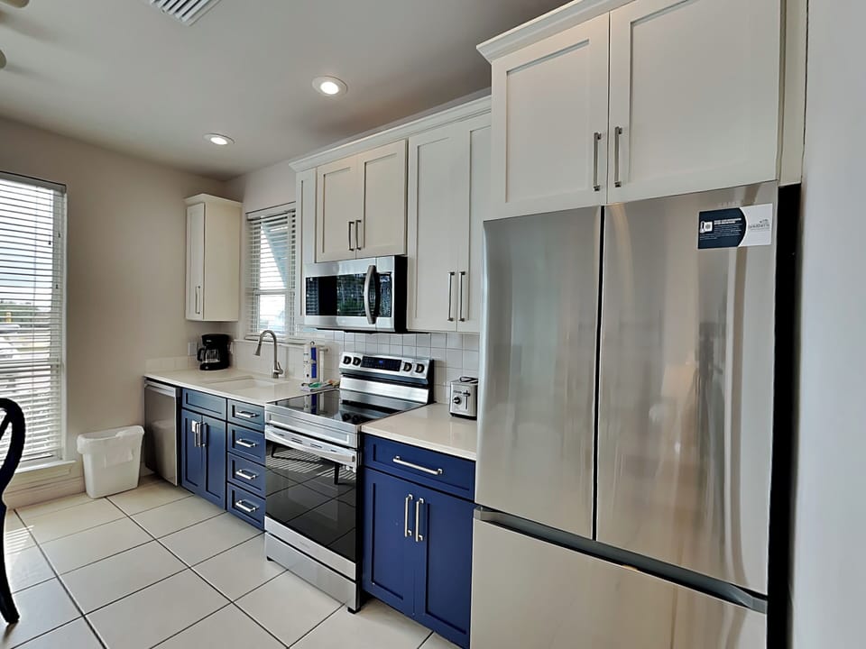 Kitchen - Modern Appliances