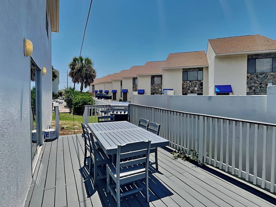 Deck with Grill
