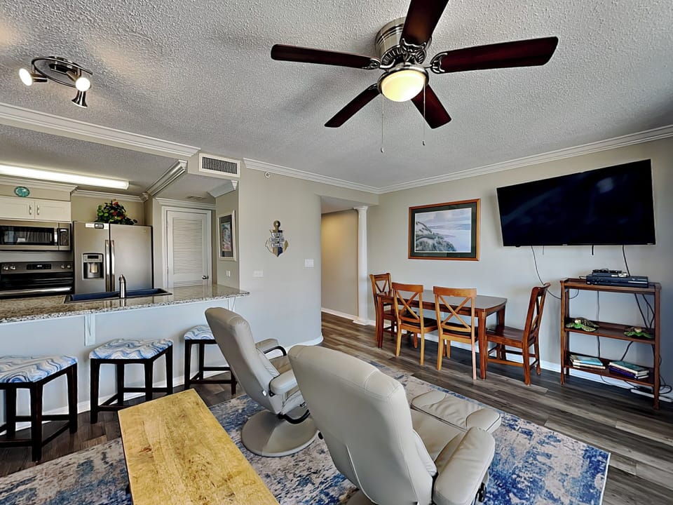 Living Area - Dining Table and TV