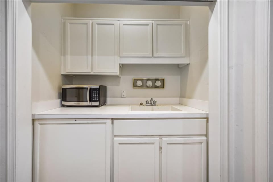 1st Level Breakfast Nook