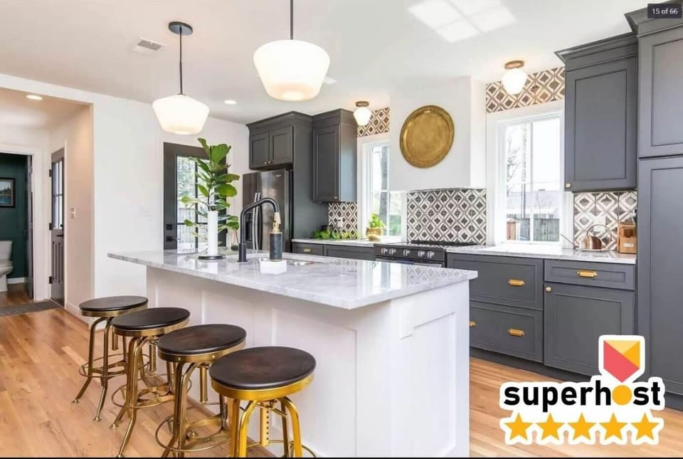 Discover our newly remodeled kitchen, fully equipped with everything you need to prepare and enjoy delicious meals with your group. Modern amenities and ample space make cooking a delight!