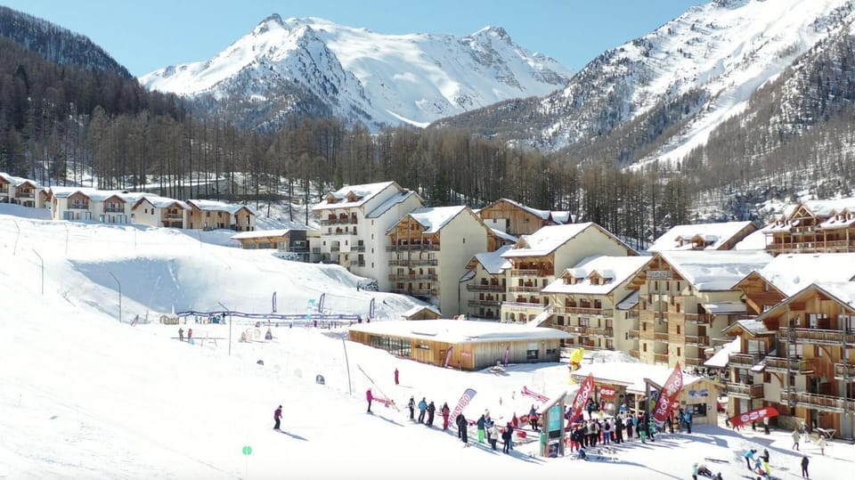 Snow and ski sports