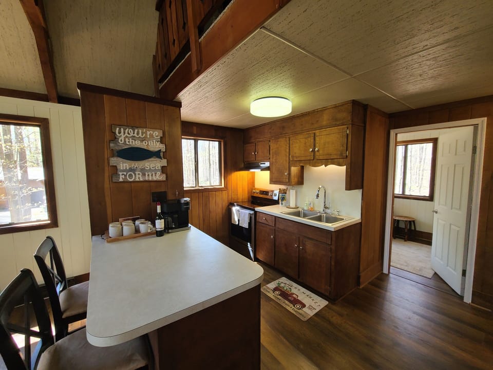 Open Kitchen with breakfast bar 