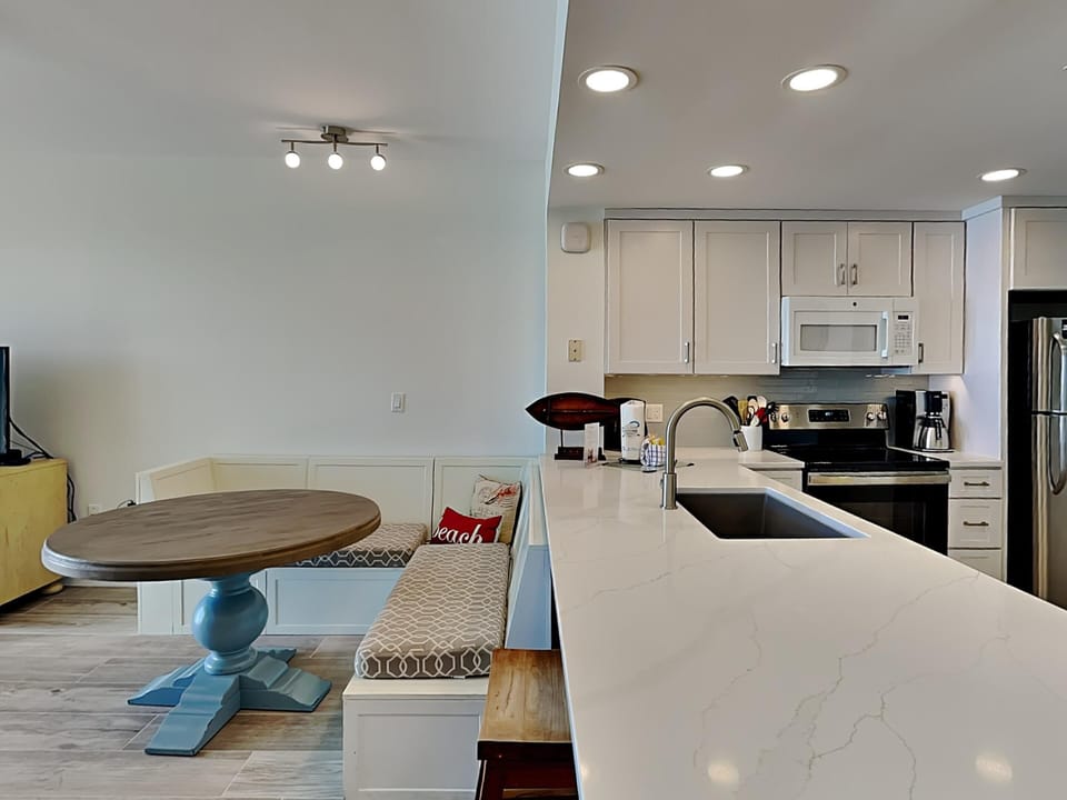 Breakfast Bar - Seating