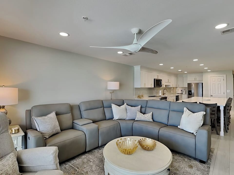 Living Area - Open Floor Plan