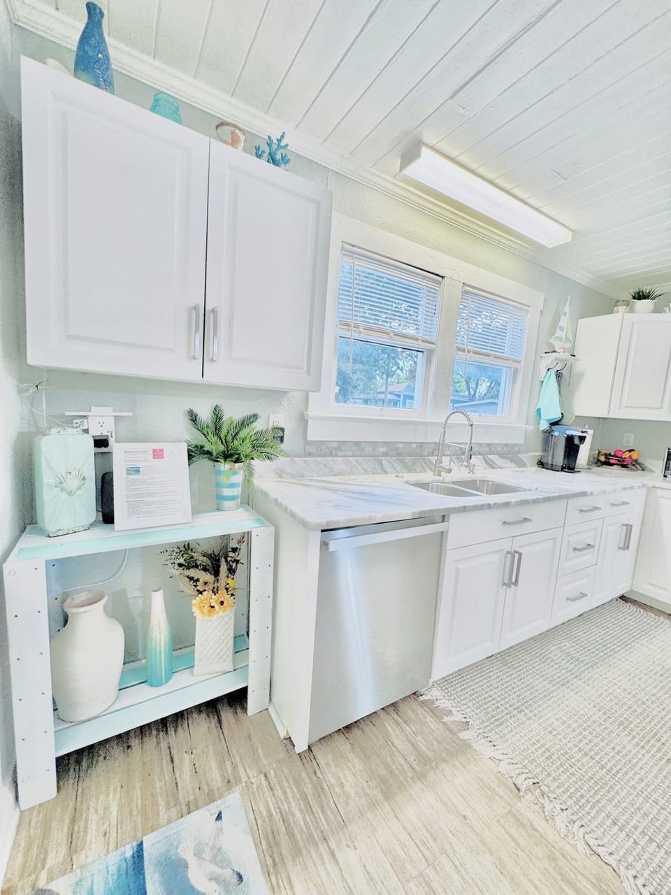 Kitchen area large sink