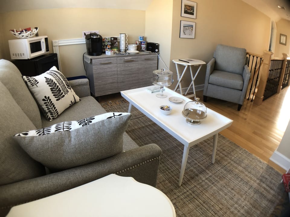 Your private sitting area, breakfast spot. Small refrigerator for extra goodies.