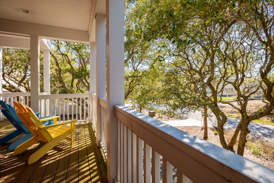 Front Covered Porch - 1st Level
